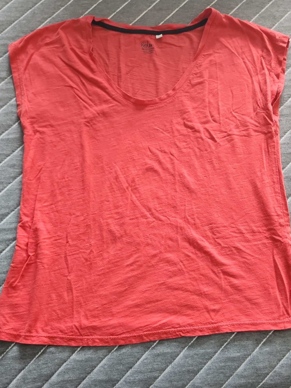 Boden Women's Coral Scoop Neck Tee Like New size S, Never Worn